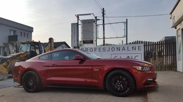 Ford Mustang GT - korekta lakieru + 5-letnia powłoka ceramiczna