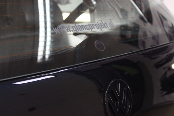 Volkswagen Golf IV - Wieloetapowa korekta lakieru + 12-miesięczna powłoka hydrofobowa