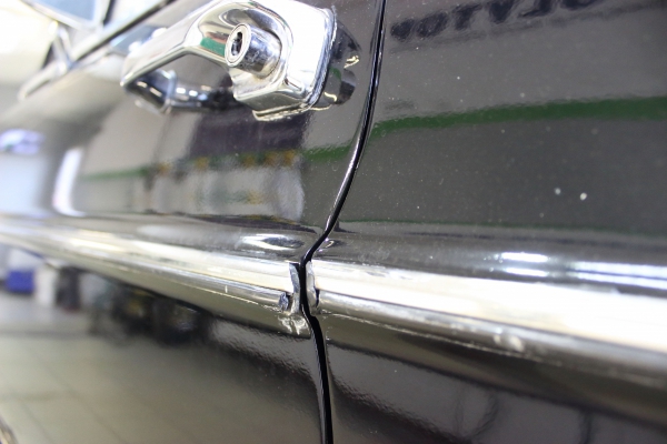 Mercedes W115  - korekta lakieru + powłoka 12-miesięczna + detailing wnętrza