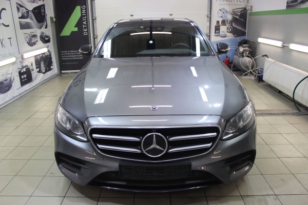 Mercedes E-Klassa - zmiana koloru