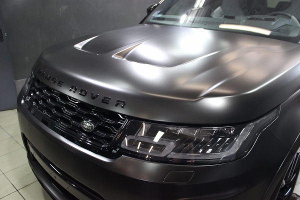 Range Rover SVR - zmiana koloru